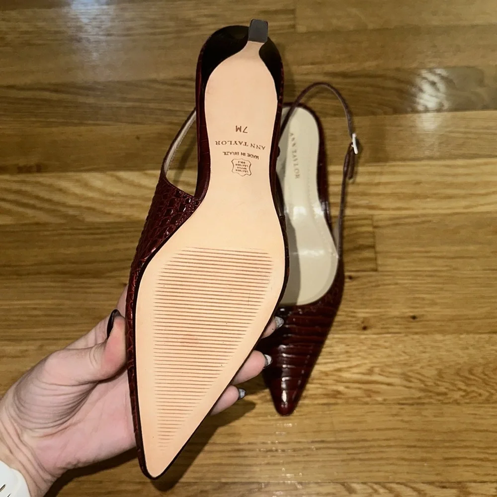 Ann Taylor sling back kitten heels - Picture 4 of 6